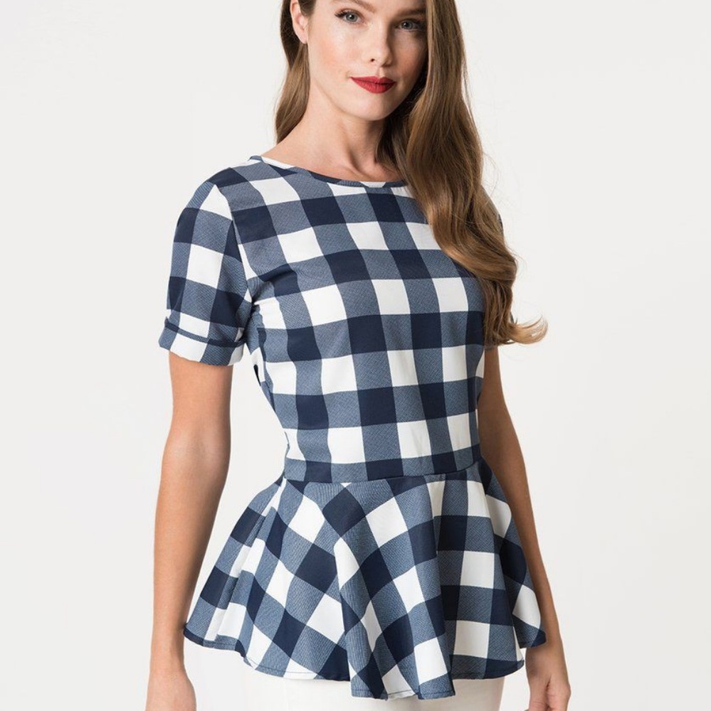 Beautiful navy blue /and white blouse💙💙💙